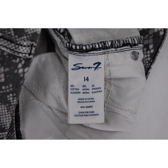 Seven7 Jeans Womens 14 Gray Snake Print Mid Rise Skinny Stretch Denim Pants - Picture 15 of 15